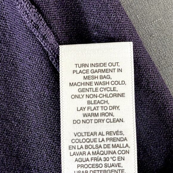 Chico’s Embellished Sweater Size 2 (12) V Neck - Picture 11 of 11